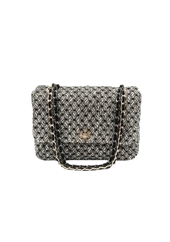 Chic Crossbody Bags, Limited OffersVintage Bags For Retro And Classic Fashion Lovers BOLSA CLASSICA EM TWEED Chic Crossbody Bags, Limited OffersVintage Bags For Retro And Classic Fashion Lovers BOLSA CLASSICA EM TWEED