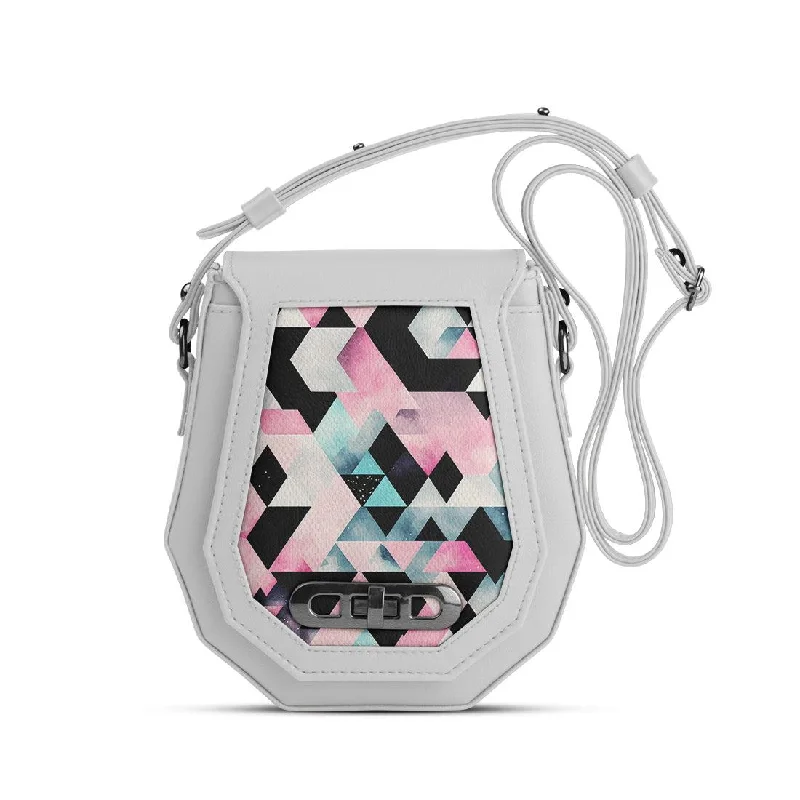  Exclusive Bag Deals – Perfect For Any OccasionStyle Upgrade White Polygon Crossbags Colorful Patterns