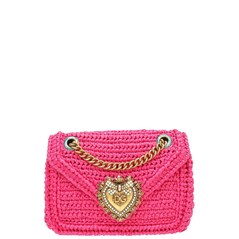  Timeless Handbags Now At Special DiscountsSummer Fashion Dolce & Gabbana Fuchsia Raffia Woven Devotion Envelope Small Shoulder Bag