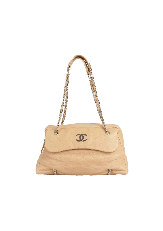  Trendy Backpacks With Big DiscountsBuy More, Save More CC LOGO BOWLER LAMBSKIN