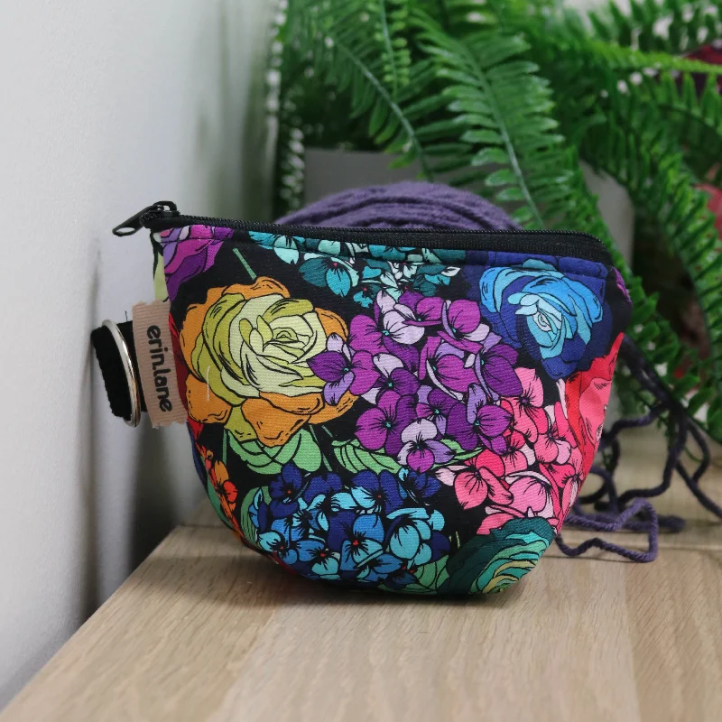  Stylish Bags At Unbeatable PricesChic And Trendy Take Me Too Notions Bag in Fine Florettes
