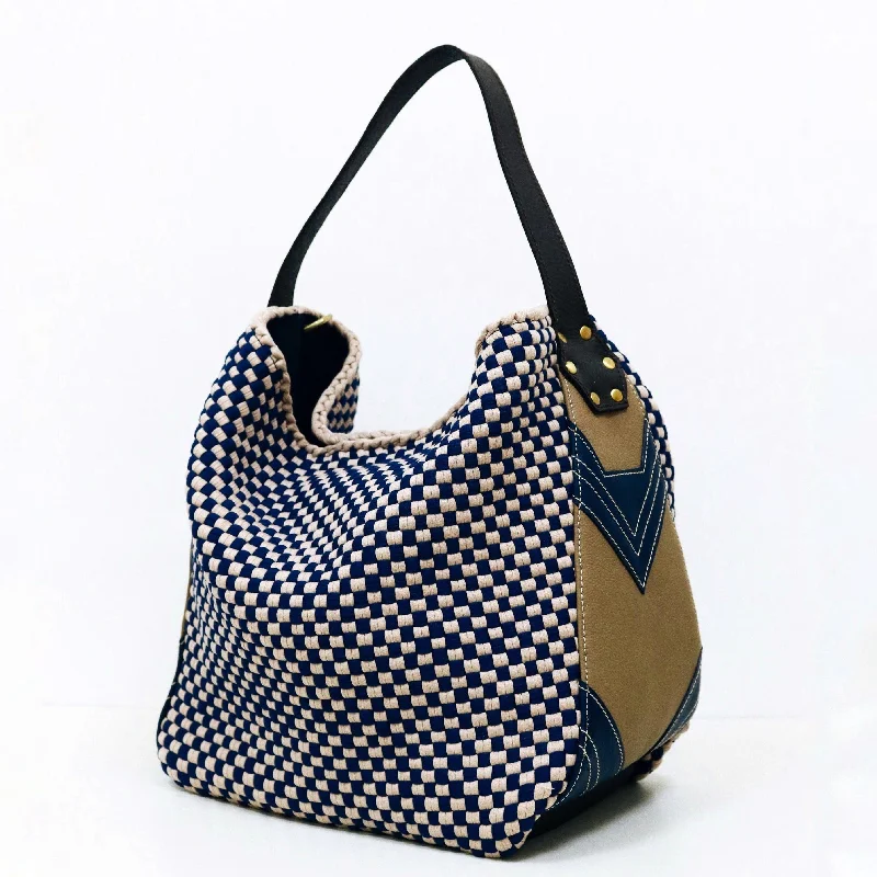  Everyday Handbags At Wallet-Friendly RatesBest Deals Of The Season [Ready Today] Buslo Medley Leather Patchwork Navy