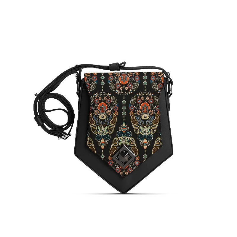  Stylish Bags At Unbeatable Prices – Shop NowBreak Fashion Norms Triangles Crossbag Agy