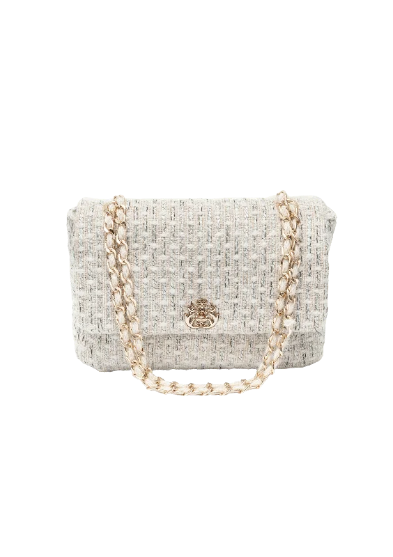 Sleek Bags, Perfect PricesStreet Style Discounts BOLSA CLASSICA EM TWEED COM CORRENTES Sleek Bags, Perfect PricesStreet Style Discounts BOLSA CLASSICA EM TWEED COM CORRENTES