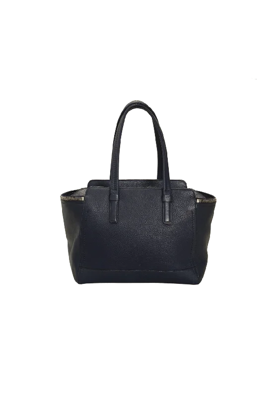  Fashionable Bags With Special Seasonal OffersStreet Style Discounts ARIANNA TOTE BAG
