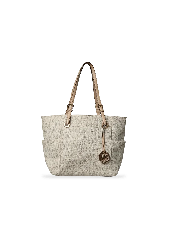  Handbag Deals You'll LoveElegant Bags For Formal Events And Luxury Occasions LOGO JET SET