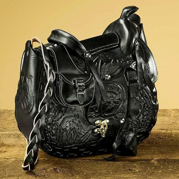  Unmissable Deals On High-Quality Designer BagsWild West