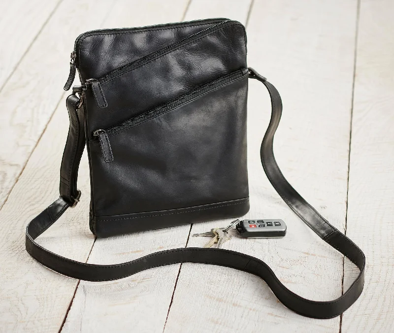  Huge Handbag Markdowns – Update Your Collection NowBLACK LEATHER PURSE; Legacy Number: 8708631601