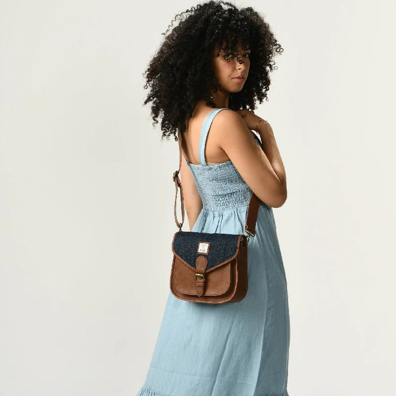  Stylish Totes, Exclusive SavingsThe Saddle Bag