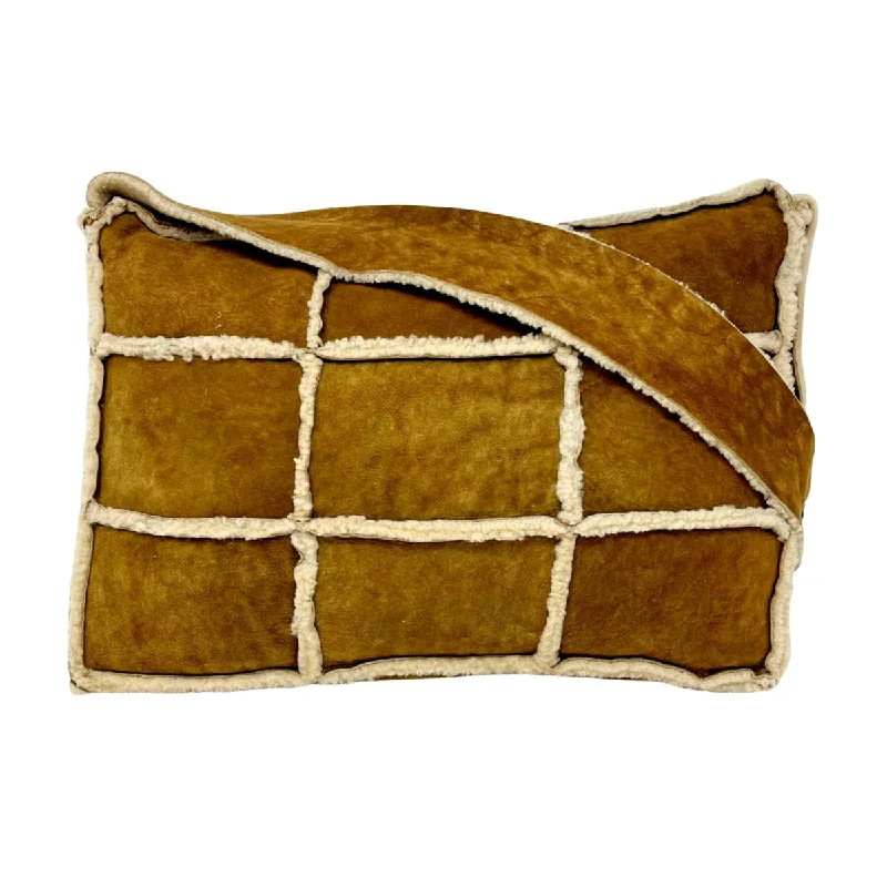  Fashionable Crossbody Bags At Special OffersChanel Messenger Bag