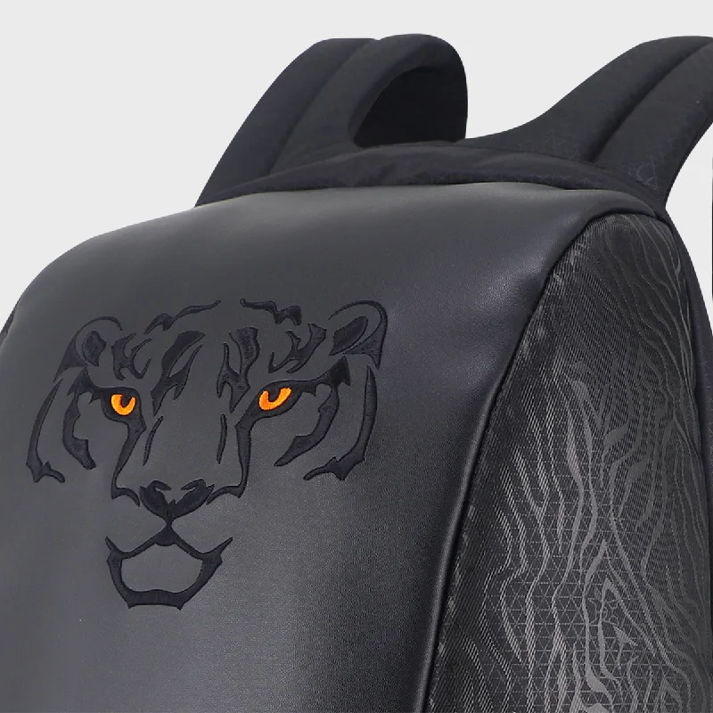  Sleek And Stylish Handbags At Lower PricesArctic Fox Predator Anti-Theft Black Laptop bag and Backpack