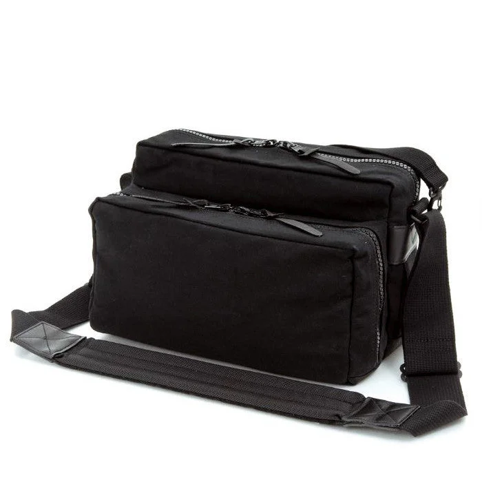  Don't Miss Out – Handbag DiscountsArtisan & Artist* ACAM 1000 Canvas Camera Bag