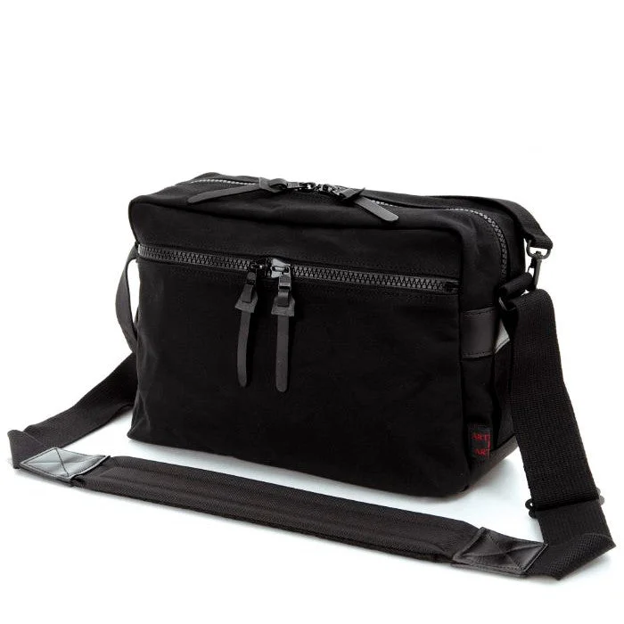  Stylish And Functional Bags Now At Reduced RatesArtisan & Artist* ACAM 3000 Canvas Camera Bag