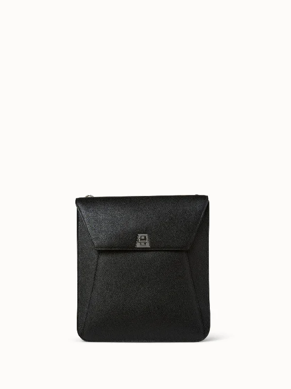  Best Deals On Premium And Casual Bags – Act FastAnouk Medium Messenger Bag