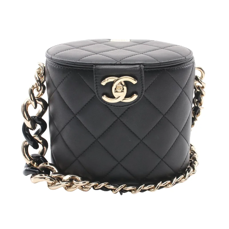  Elegant Purses At Clearance PricesChanel Vanity  Leather Shoulder Bag (Pre-Owned)