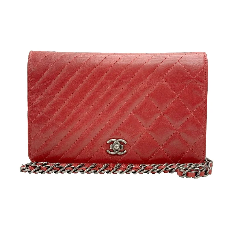  Affordable Luxury With Top-Quality HandbagsChanel Wallet On Chain  Leather Shoulder Bag (Pre-Owned)