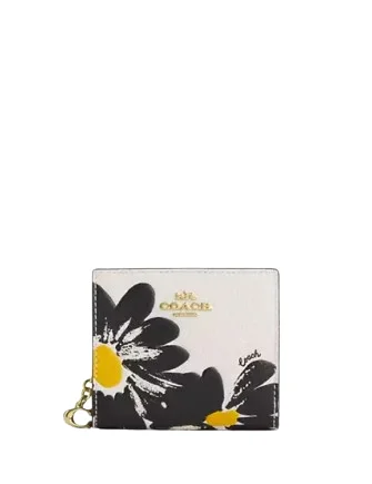 Luxury Meets Affordability – Shop Stunning Bags NowUrban Bags For City Life And Streetwear Fashion Coach Snap Wallet With Floral Print Luxury Meets Affordability – Shop Stunning Bags NowUrban Bags For City Life And Streetwear Fashion Coach Snap Wallet With Floral Print
