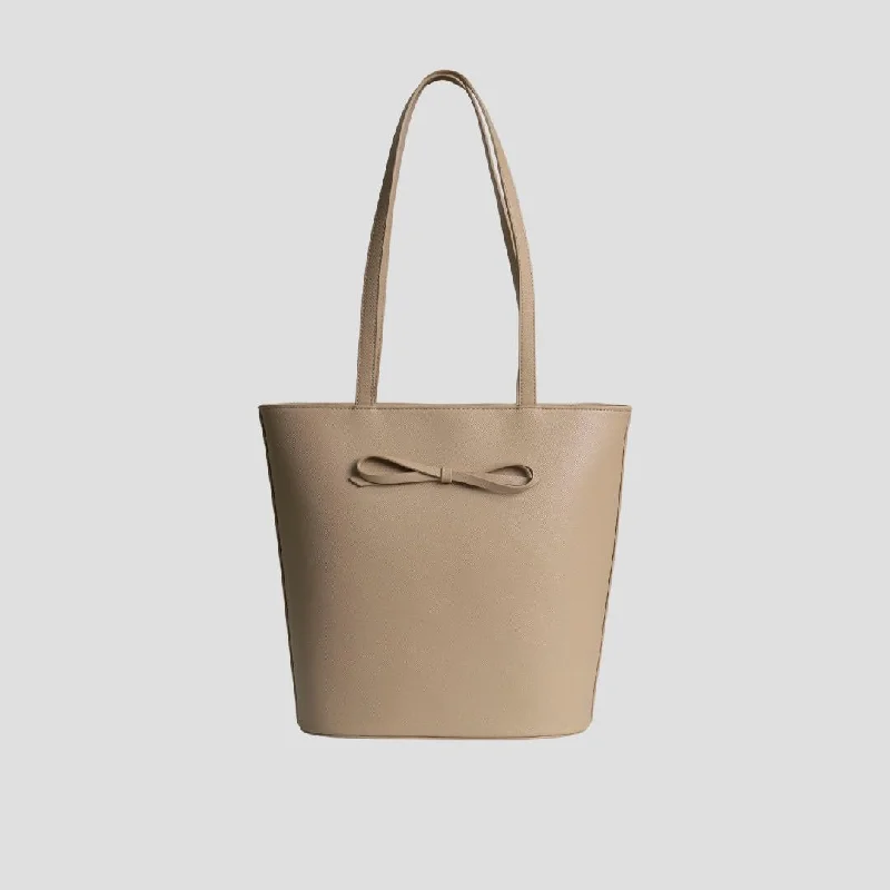  Fashion-Forward Bags, Now On SaleF.timber Eliza Shoulder Tote Bag