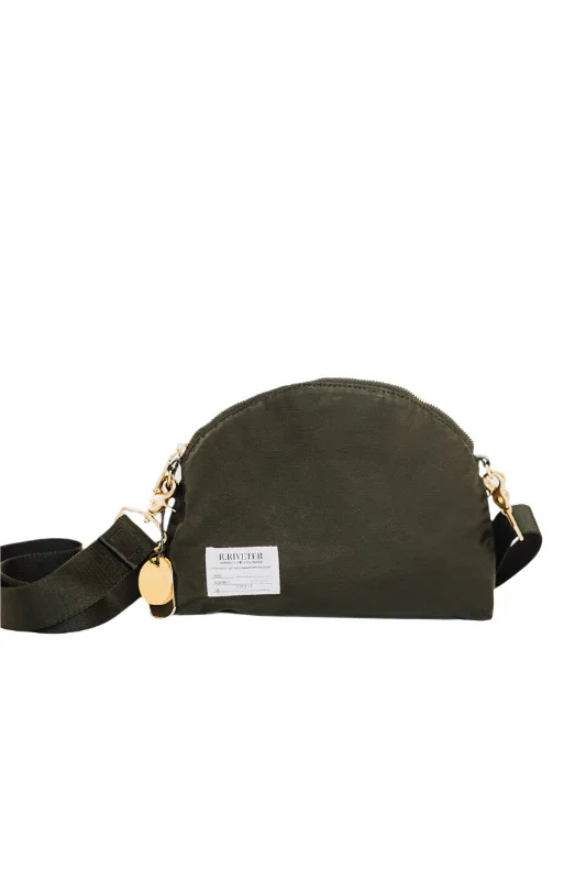  Carry Elegance For Less – Best Bag Deals HereHopper | Black Nylon