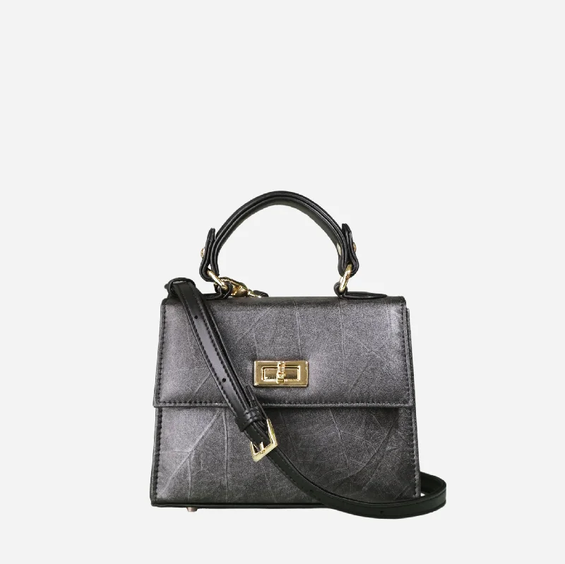  Classic Bags, Exclusive DealsBold Style Discounts Kylie Mini Bag