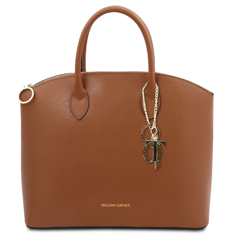 Trendy And Classic Bags Now At Unbeatable DiscountsBags For Sporty And Athletic Styles Lord Jim KEYLUCK TL142212 Leather Tote Trendy And Classic Bags Now At Unbeatable DiscountsBags For Sporty And Athletic Styles Lord Jim KEYLUCK TL142212 Leather Tote