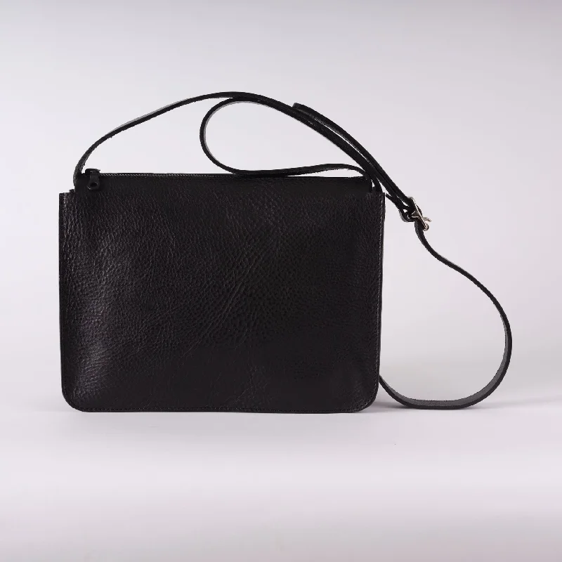  Stylish Totes, Exclusive SavingsBlack Midi Alpha Bag