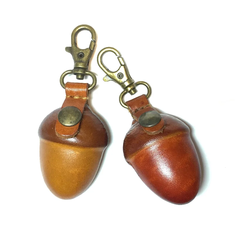  Trendy Purses At Unbeatable DiscountsSpring Fashion Paulette Rollo ~ Small Acorn Coin