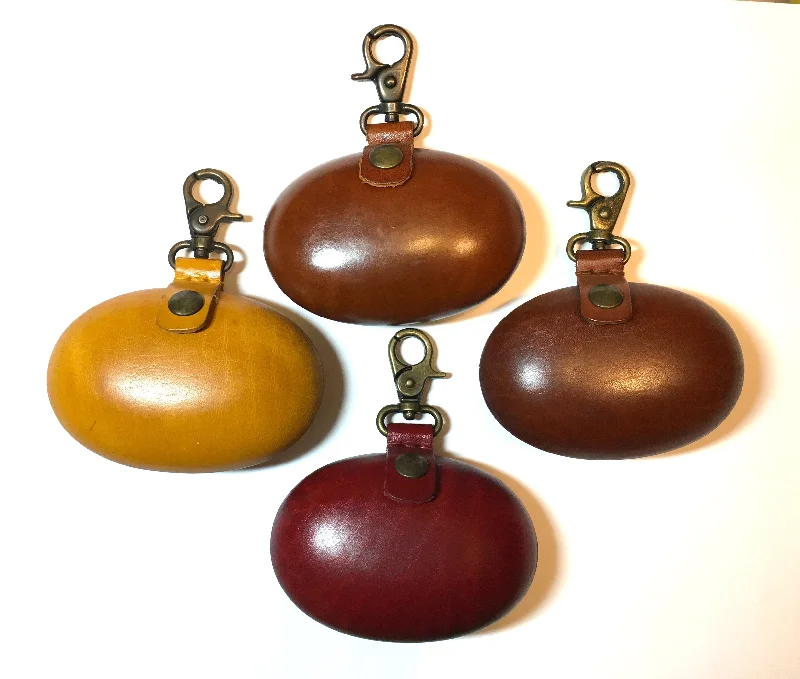  Luxury Handbags, Budget-FriendlyStylish Bags For Fashion Influencers And Bloggers Paulette Rollo ~ Oval Horizontal Coin Purse