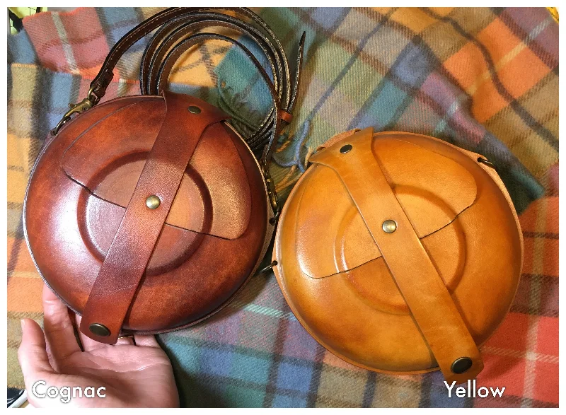  Handbag Deals For Every OccasionRomantic Fashion Discounts Paulette Rollo ~ Canteen Handbag Small