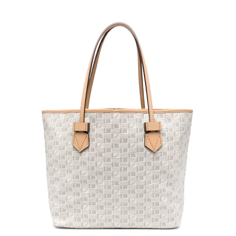  Stylish Totes With Special DiscountsSaint Tropez Zip Tote MM, Milk / Cappuccino Trim