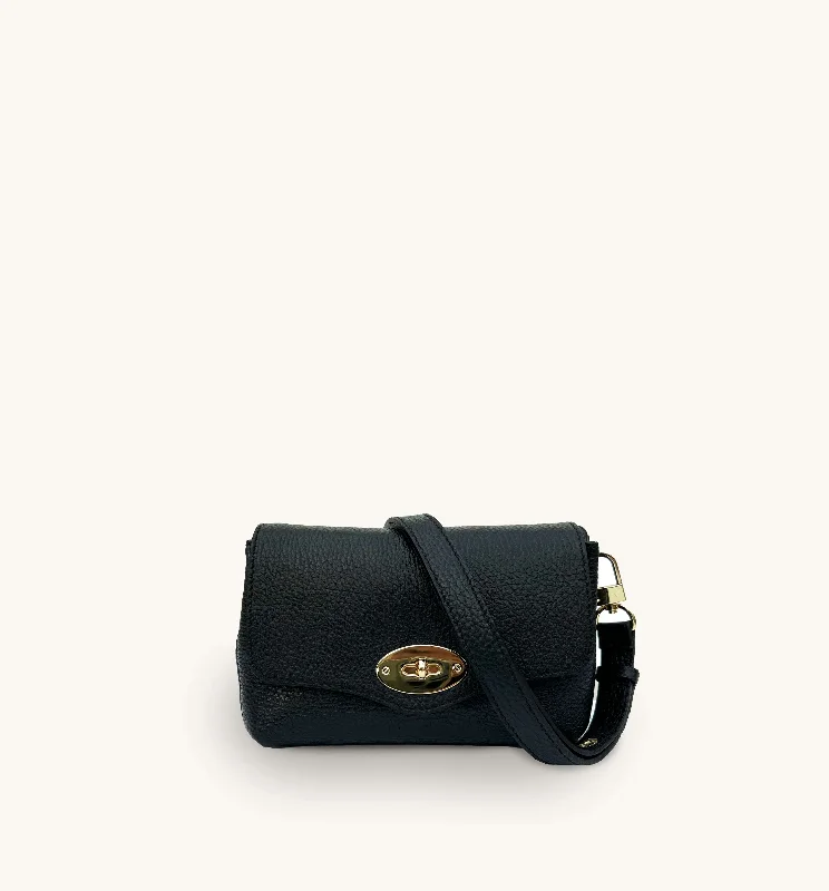  Elegant Purses At Clearance PricesThe Maddie Black Leather Bag