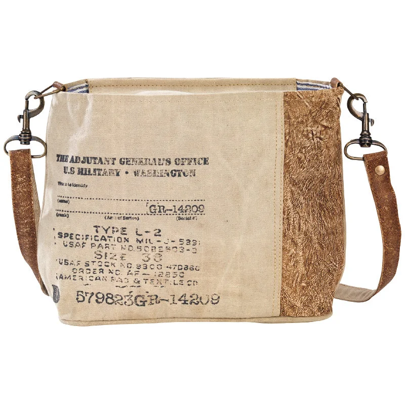  Chic Shoulder Bags At Promotional RatesUS Military Shoulder Bag
