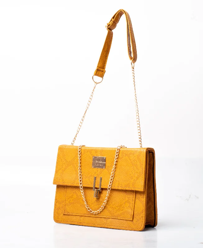  Unmissable Deals On High-Quality Designer BagsVal Tote Bag