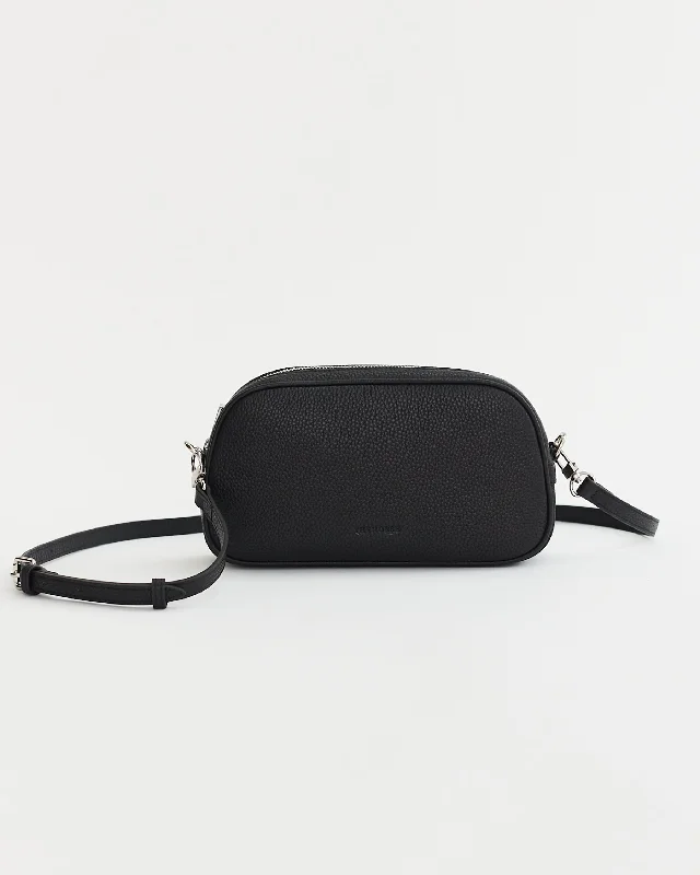  Fashion Bags With Huge DiscountsPremium Fashion Wyn Crossbody Bag: Black