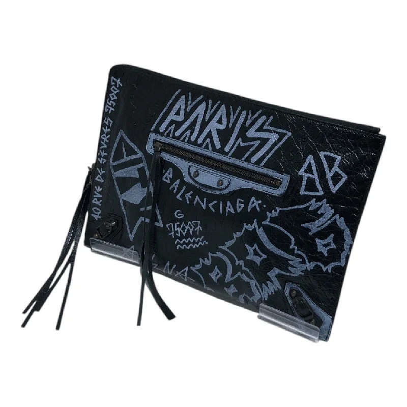  Elegant Bags, Limited StockBALENCIAGA/Clutch Bag/All Over Print/Lambskin/BLK/GRAFFITI POUCH