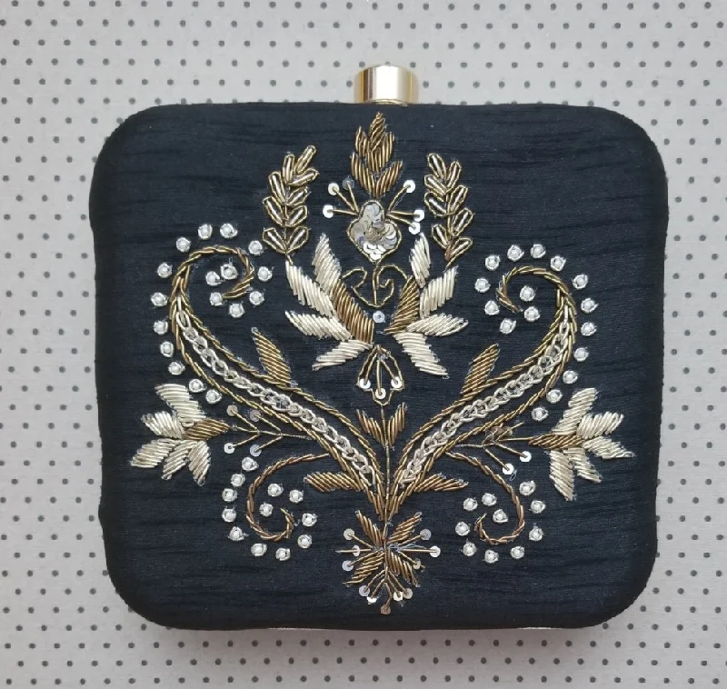  Timeless Handbags At Reduced PricesIQRA Clutch