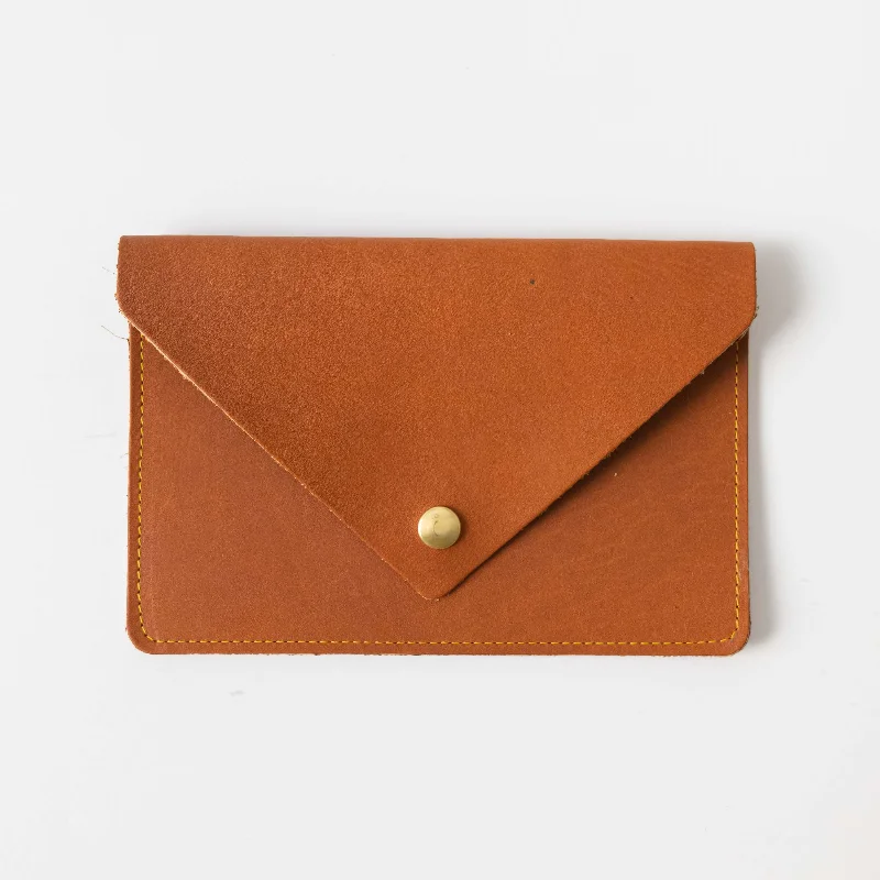  Trendy And Classic Bags Now At Unbeatable DiscountsCypress Leather Clutch