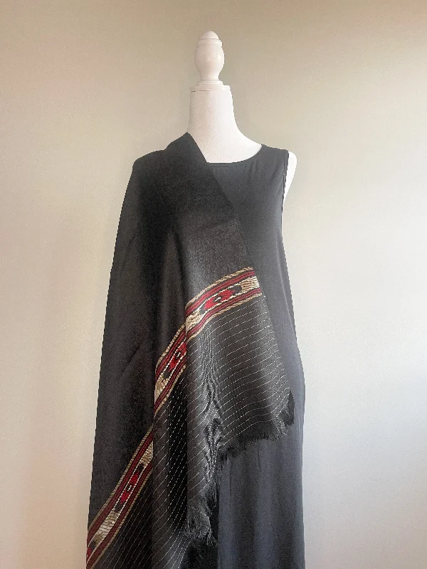  Trendy Handbags At Limited-Time DiscountsMIDNIGHT Shawl
