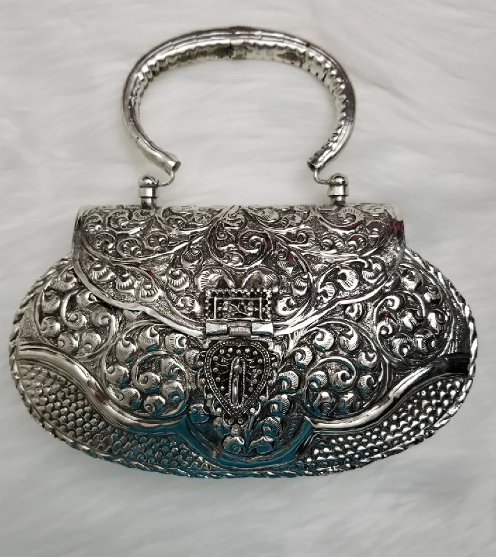  Chic Handbags At Special Promotional PricesAMNA Bag