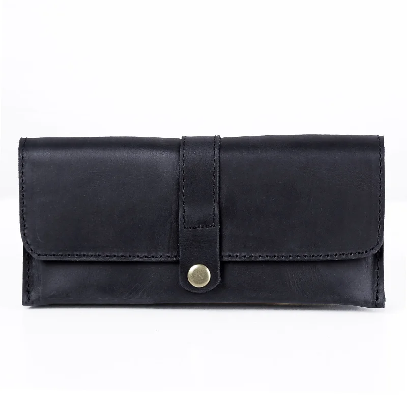  The Ultimate Handbag Sale – Elegant Styles At Lower PricesSIMPLY CLUTCH WALLET: Black