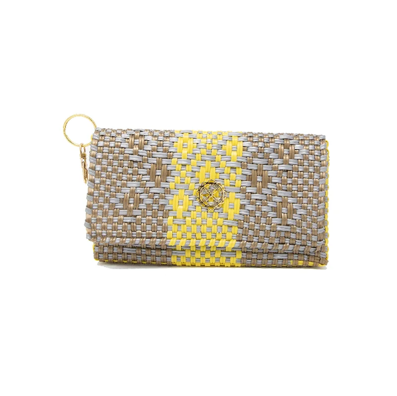  Chic Shoulder Bags At Promotional RatesGRAY YELLOW AZTEC CLUTCH