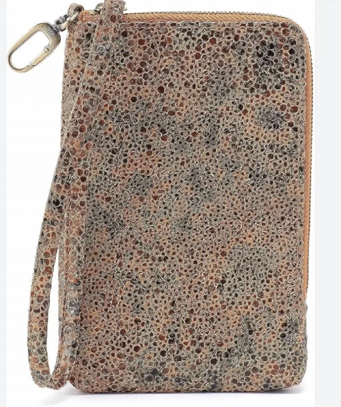  Everyday Bags At Wallet-Friendly PricesSpark Wristlet In Eternal Garden