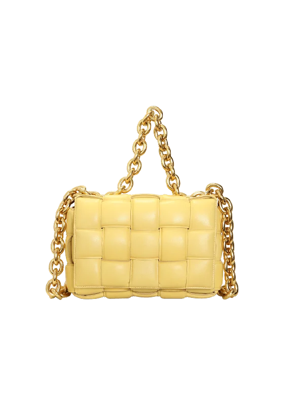  Trendy Totes, Shop & SaveCASSETTE CHAIN BAG