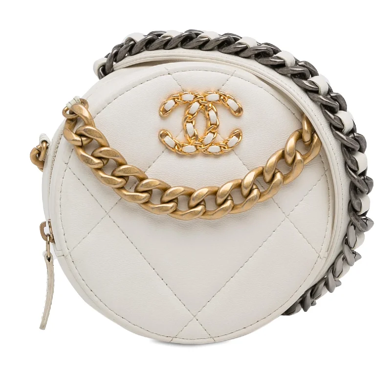  Best-Selling Bags Now At Exclusive Promotional PricesChanel 19 Round Clutch with Strap (SHG-CY4gwG)