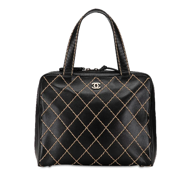  Sleek And Stylish Handbags At Lower PricesChanel CC Wild Stitch Lambskin Handbag (SHG-19CouV)