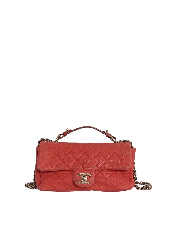  Fashionable Handbags At Must-Have PricesCLASSIC RECTANGULAR FLAP BAG CAVIAR