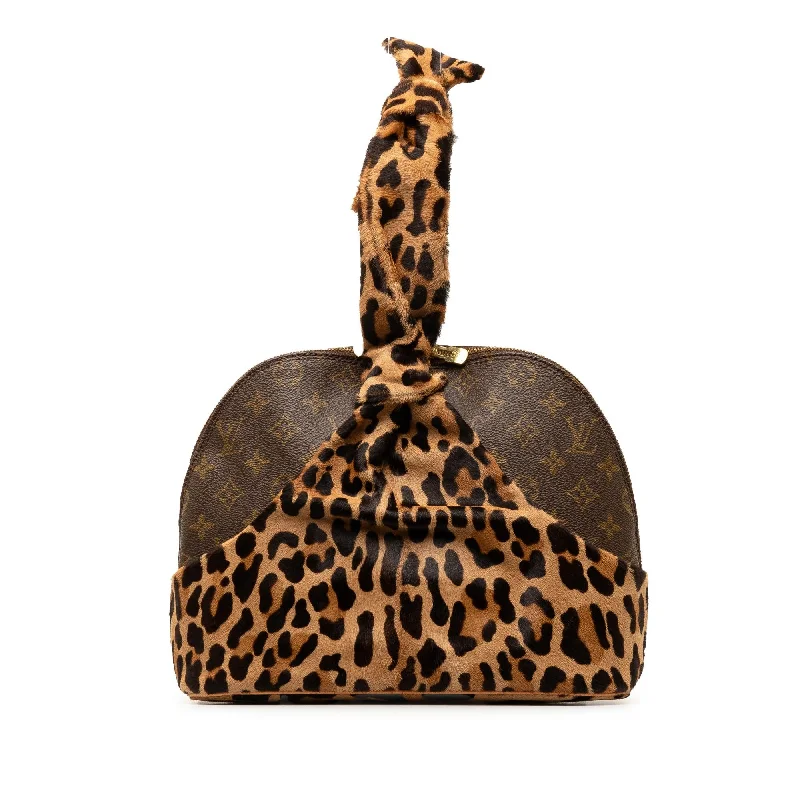  Fashion-Forward Bags At Limited-Time OffersLouis Vuitton Azzedine Alaia Monogram Leopard Alma (SHG-6MNxsZ)