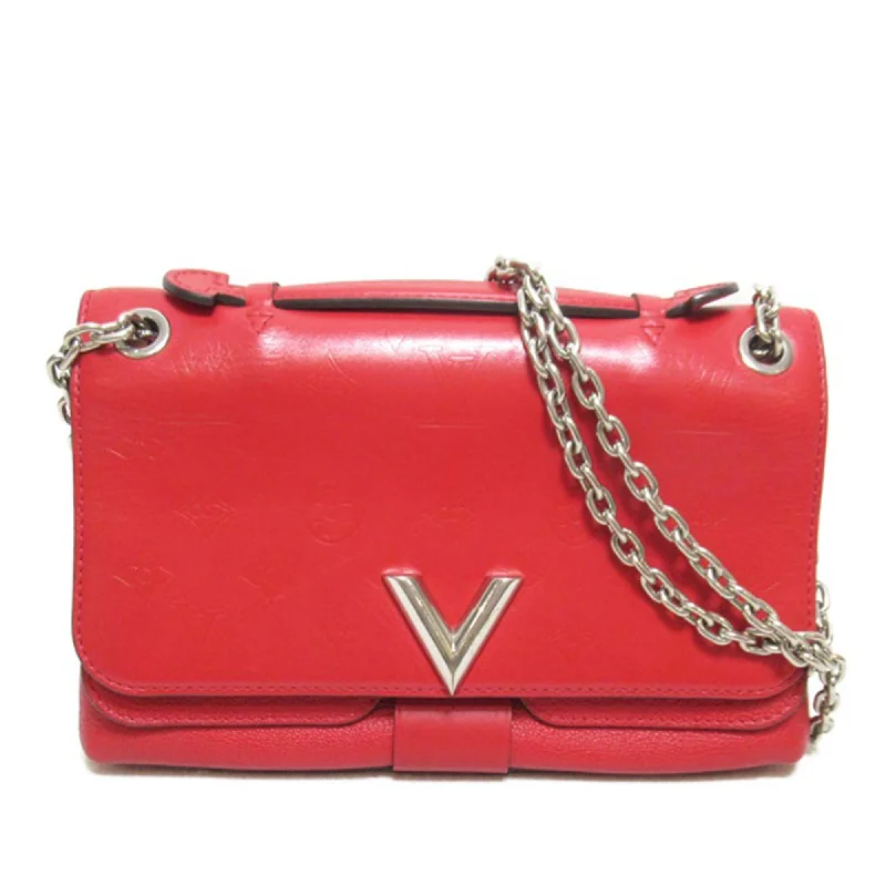  Trendy Backpacks With Big DiscountsLouis Vuitton Monogram Cuir Plume Ecume Very Chain Bag (SHG-c9RARW)